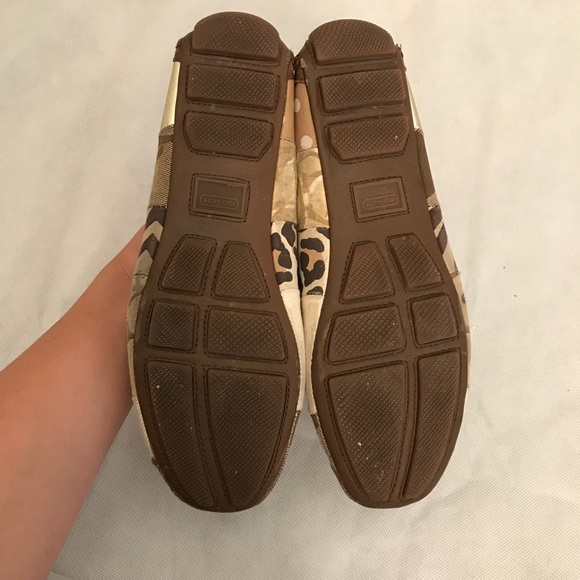 Coach Flats - Picture 4 of 7